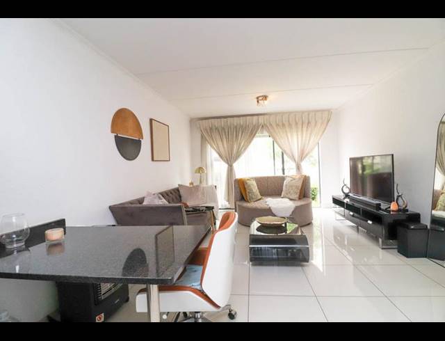 2 BEDROOM APARTMENT FOR SALE IN BEVERLEY